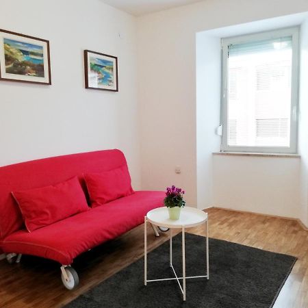 City Center Apartment Umag Exterior photo